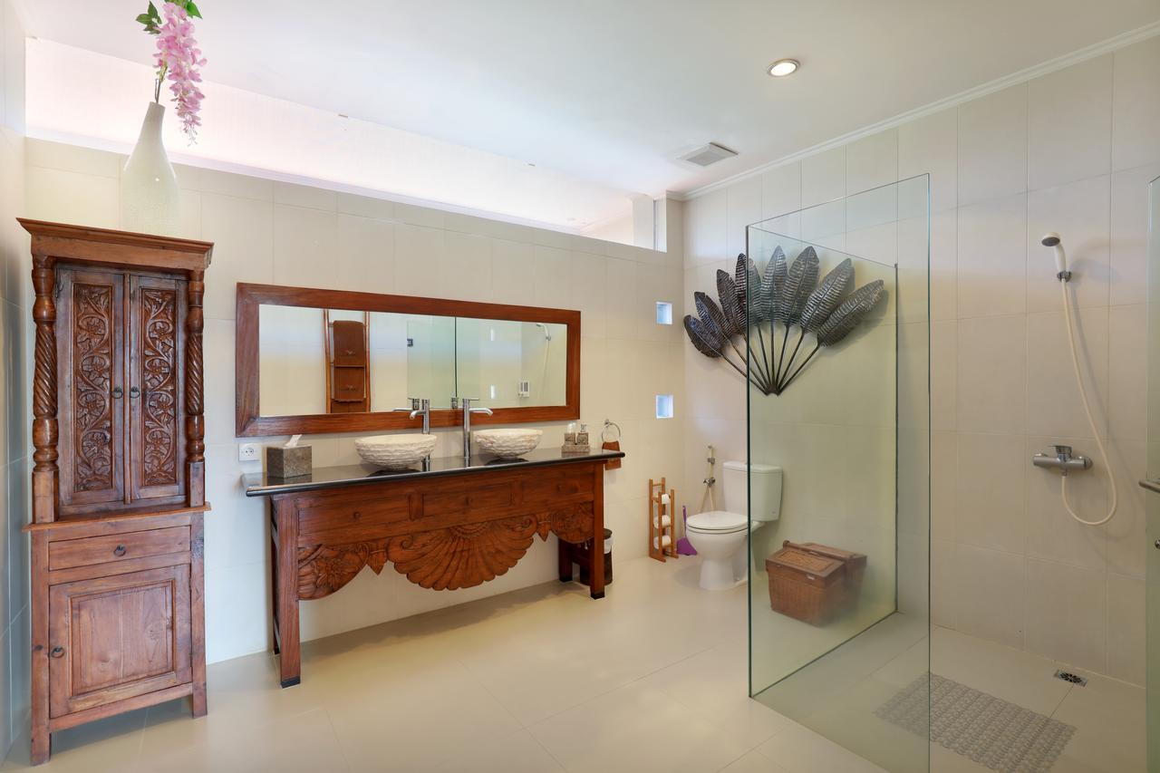 विला Mawar Legian (Bali)